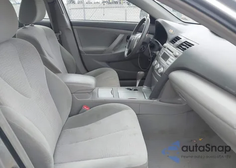 2011 Toyota Camry Le z USA, uszkodzony, nr VIN 4T1BF3EK9BU714719